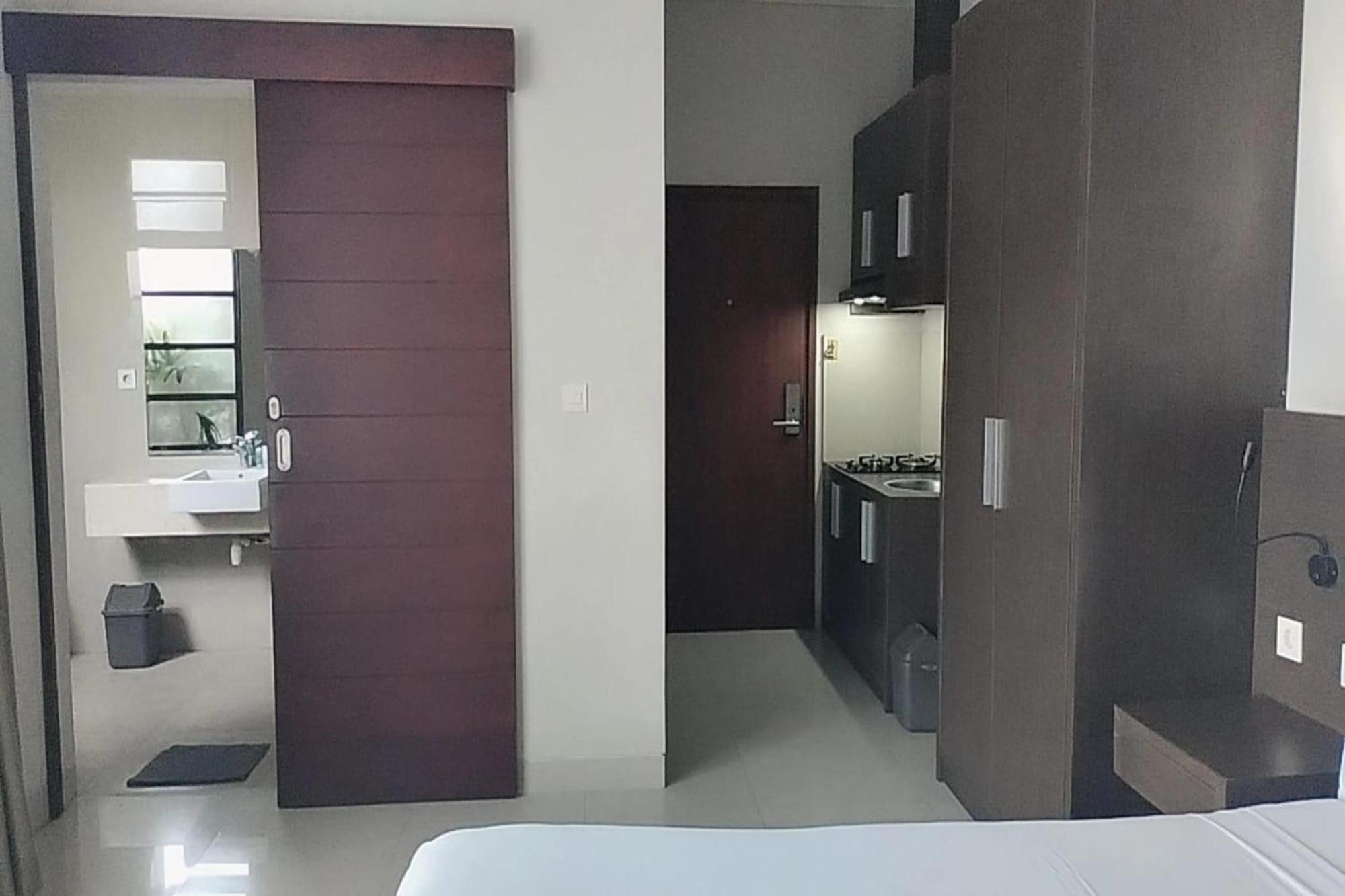 Akarsa Transit Hotel Sanur  Exterior photo
